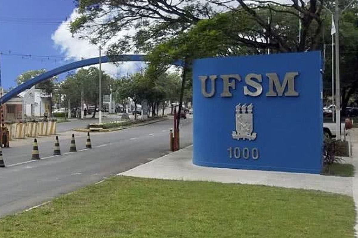 Edital UFSM 2023 Vagas de Nível Superior Estudo Certeiro