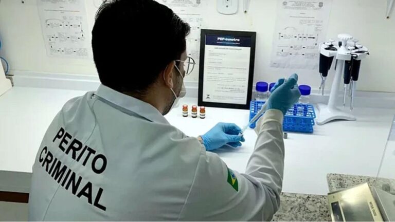 Para ser perito criminal tem que ser formado em quê? - Estudo Certeiro